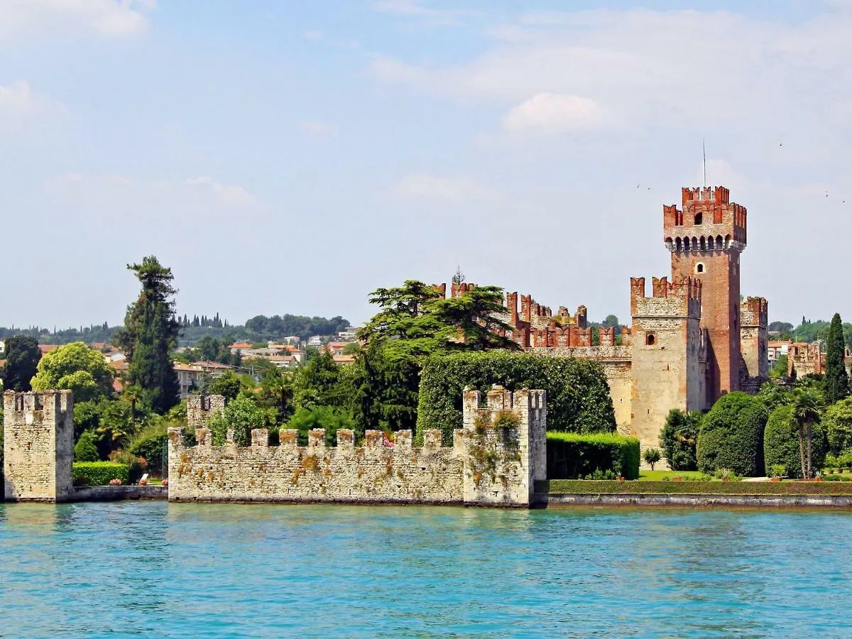 Belvilla By Oyo Casara Quindici Lazise